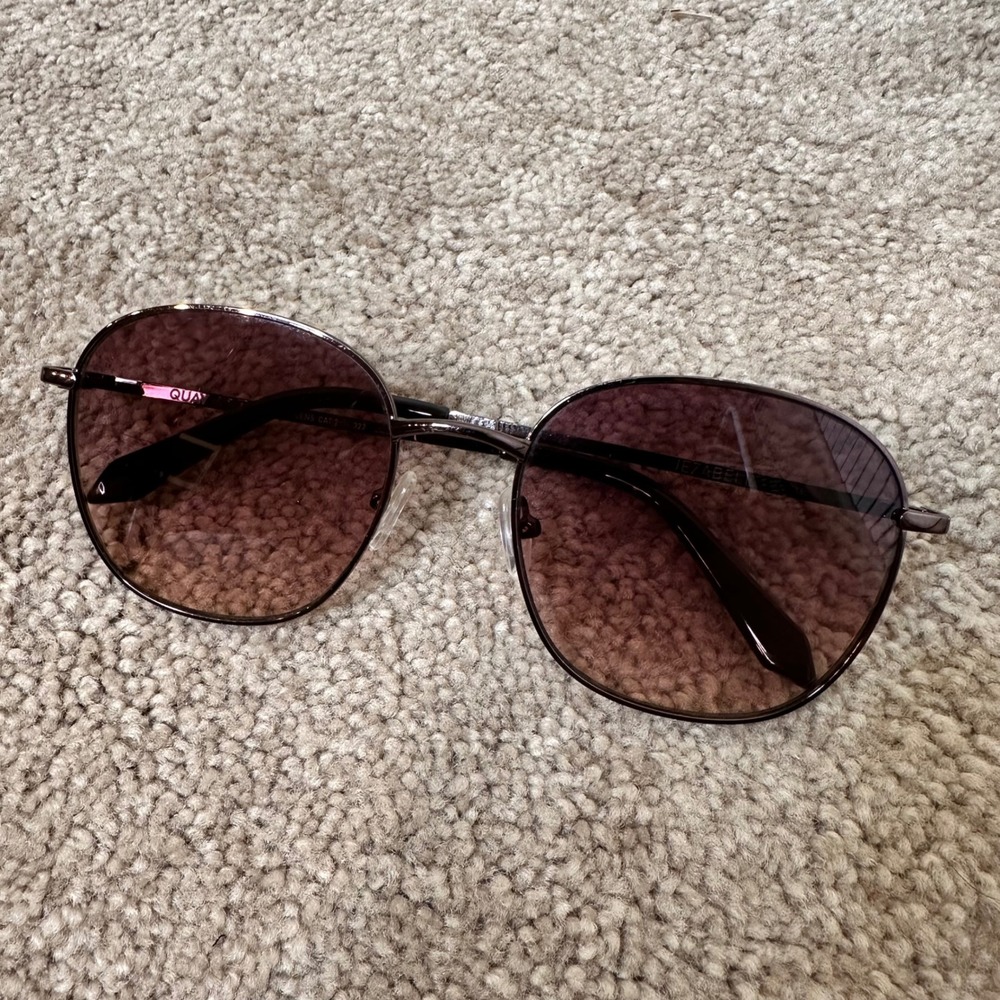 Quay Australia Jezabell Oversized Round Sunglasses Brown Gradient Metal Frame